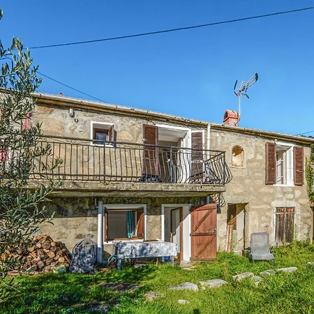 Ferienhaus Awesome In San-gavino Di Carbini