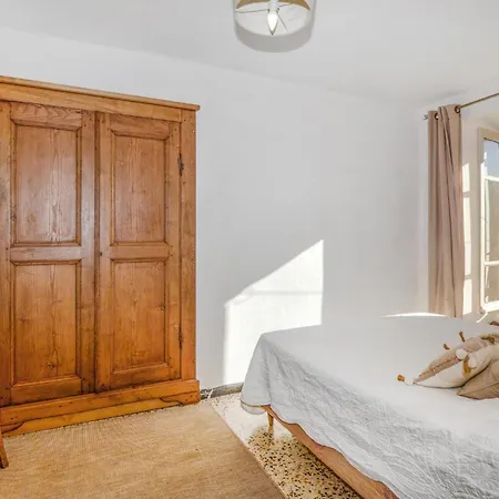 2 Bedroom Stunning Home In San-Gavino Di Carbini Dom wakacyjny *